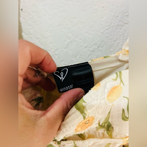 Floral print Windsor brand size large NEW - Picture 5 of 10